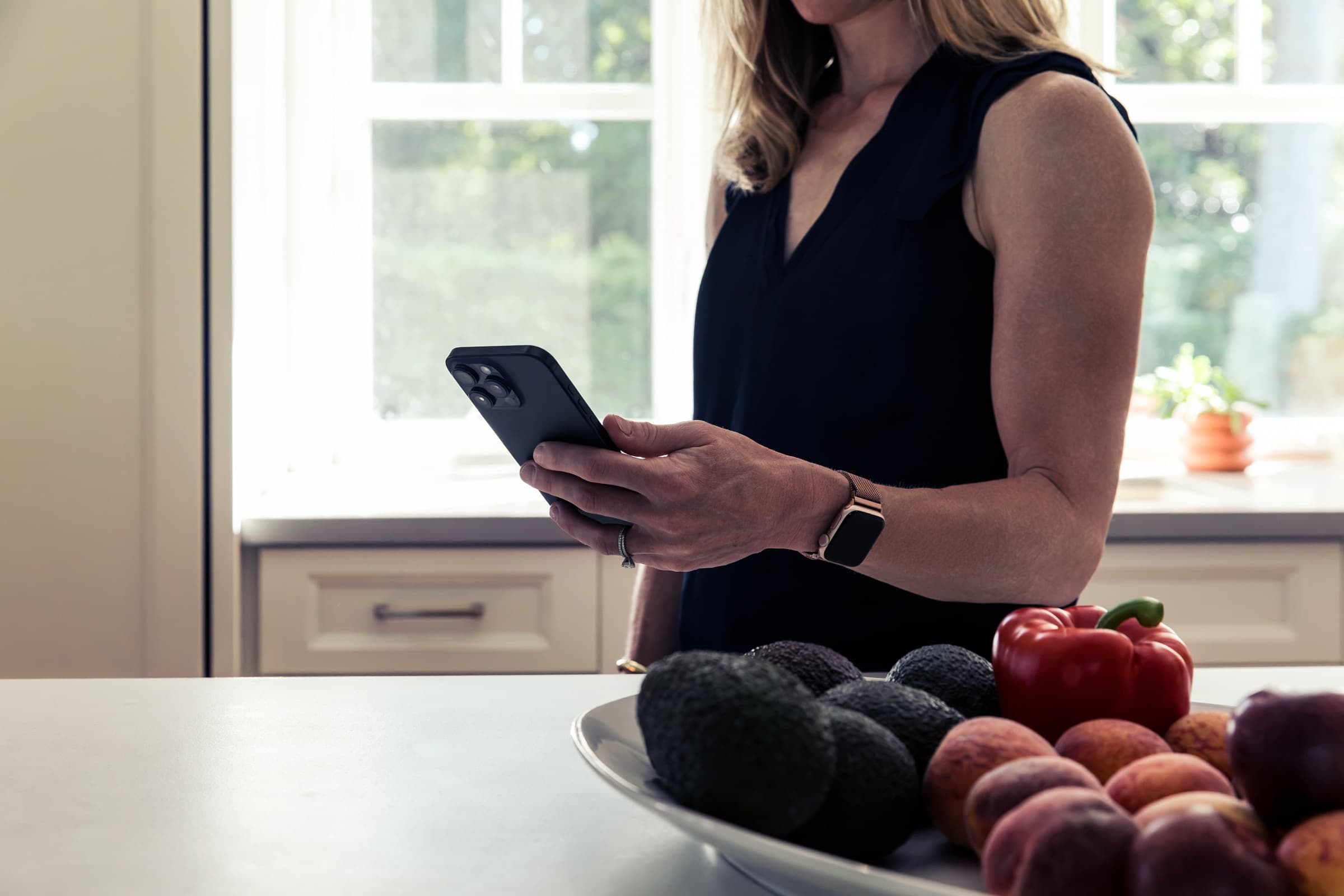 Member using connected tracking to build healthier daily habits